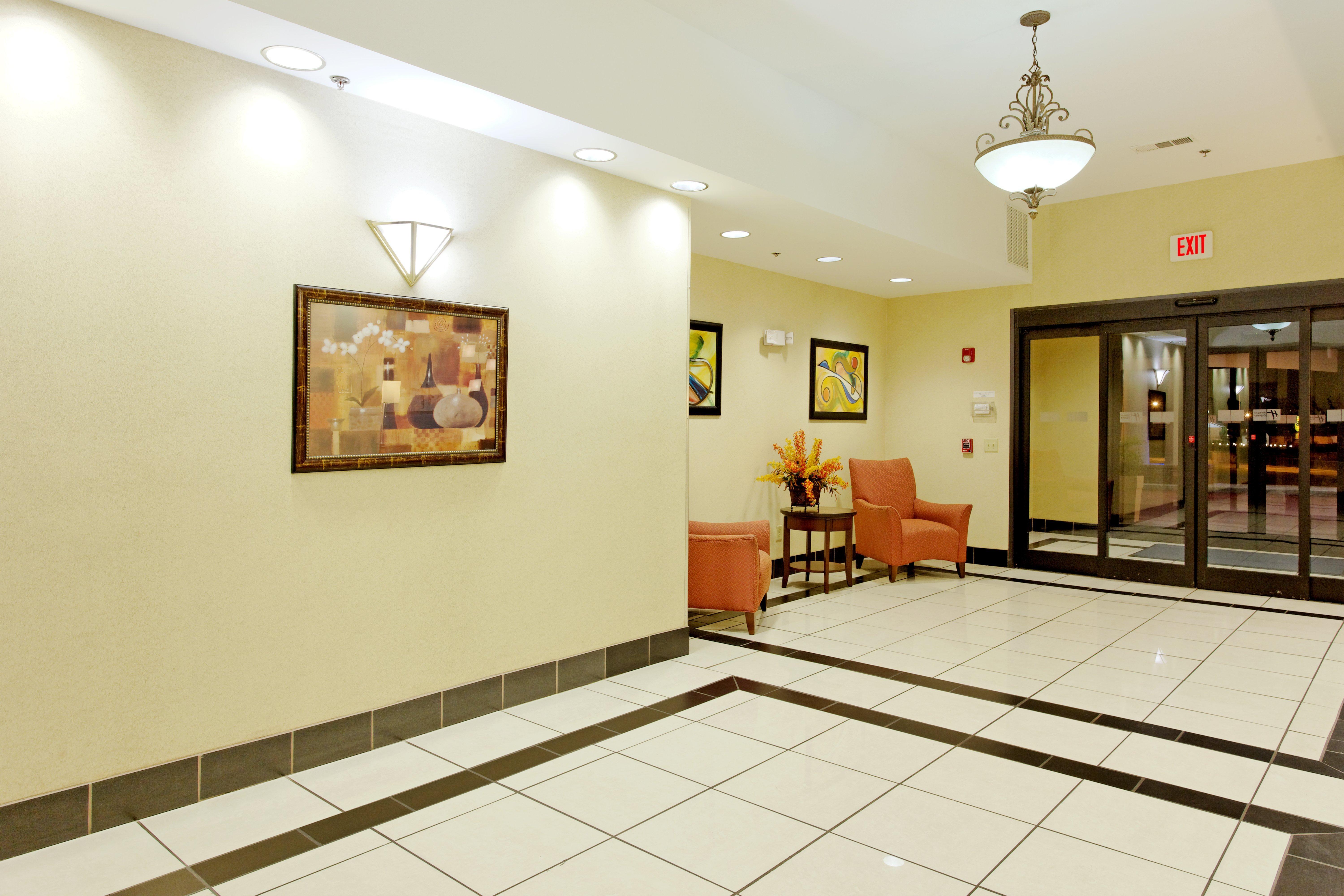 Holiday Inn Express & Suites Sylacauga Экстерьер фото